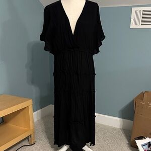 Umgee Black Tiered V-Neck Maxi Dress
